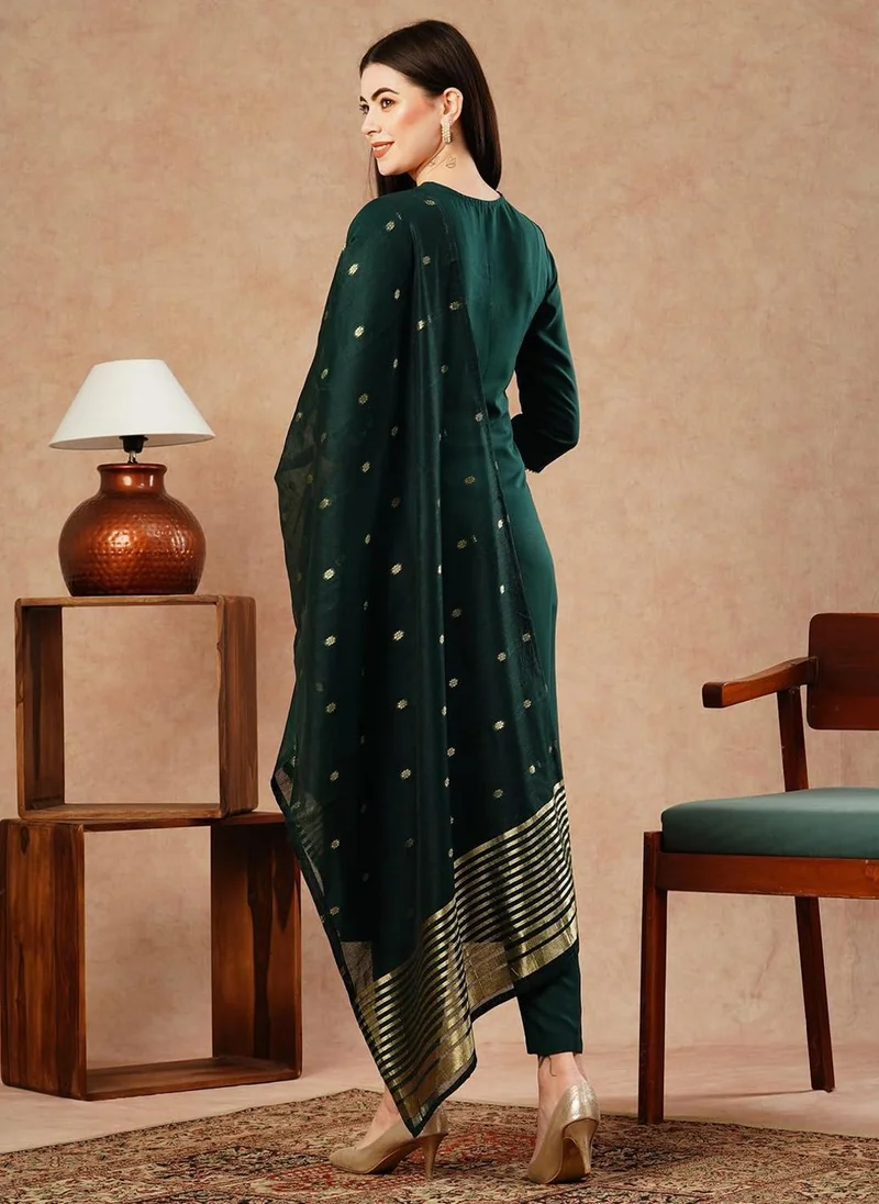 جو سريكي مزيج قطن نسائي من GoSriKi كرتا مطرزة مستقيمة مع بنطال ودوباتا (أخضر كانيموج GS_L_Green_Large)